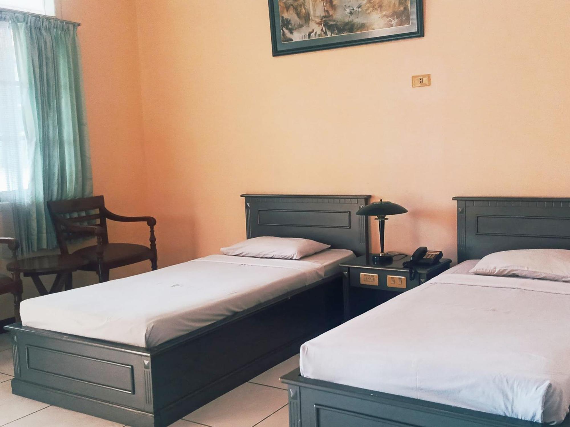 Hotel Wijaya פורווקרטו מראה חיצוני תמונה