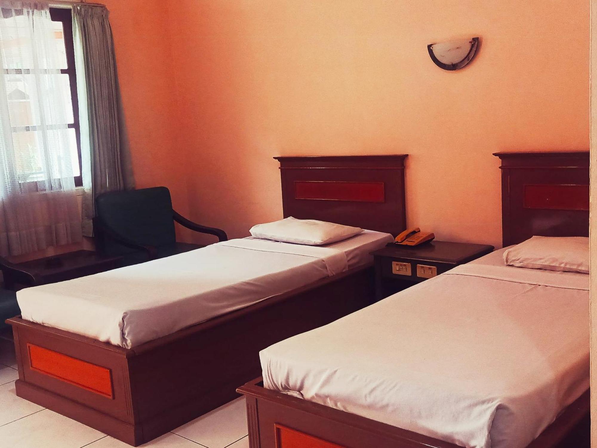 Hotel Wijaya פורווקרטו מראה חיצוני תמונה