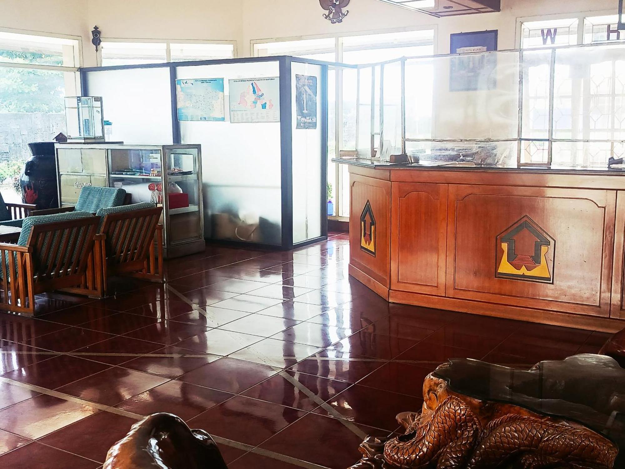 Hotel Wijaya פורווקרטו מראה חיצוני תמונה